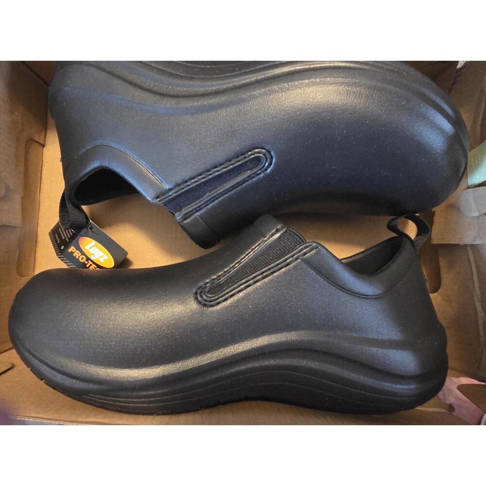 Lugs slip on - non slip shoe Womens 7